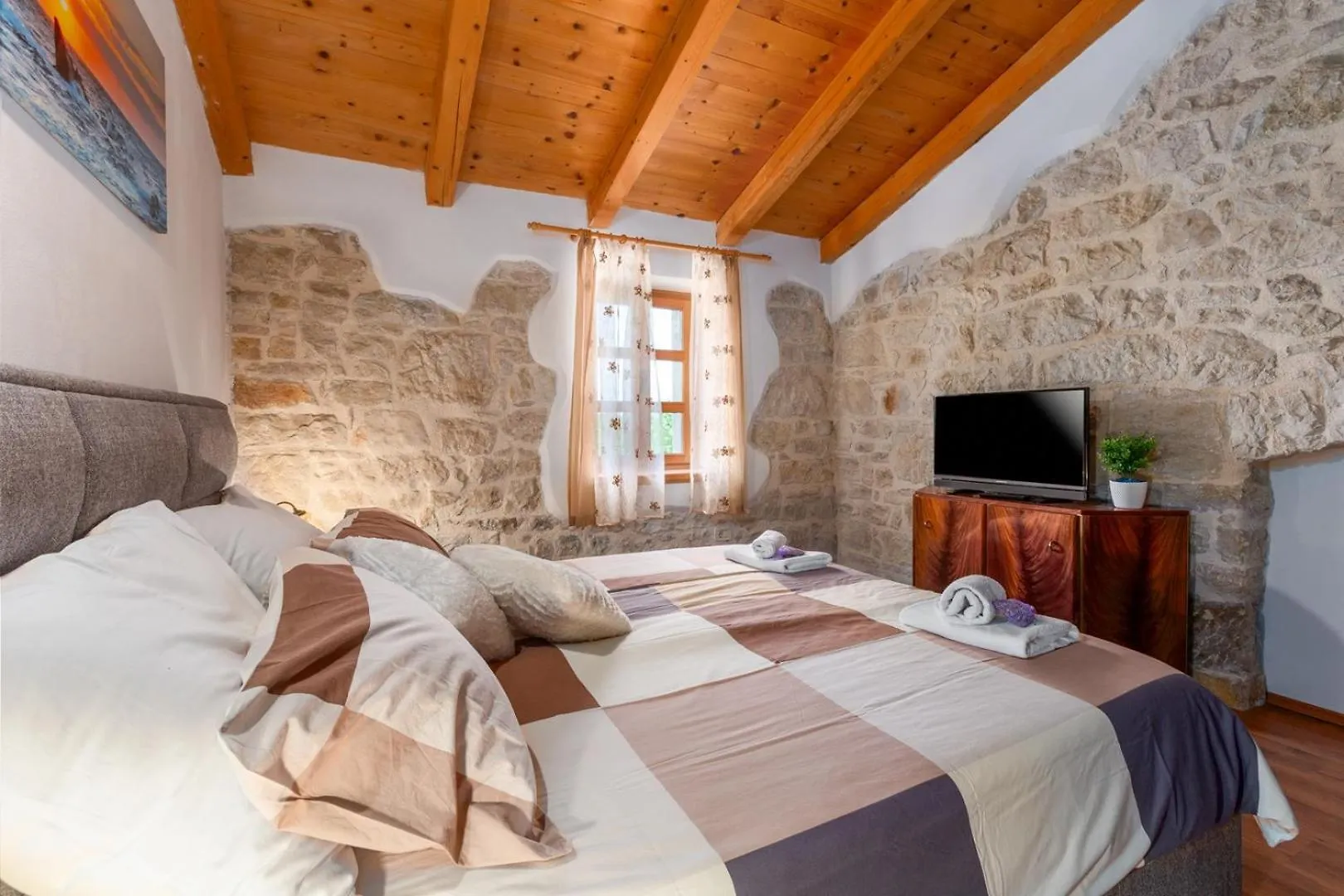 Villa Pelizzar Near Vrsar Gradina